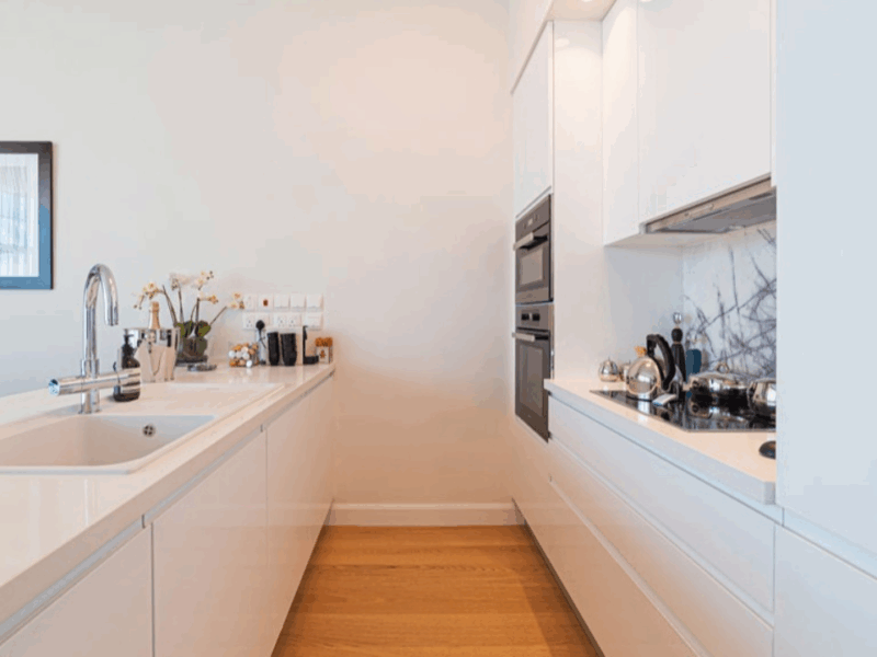 : hide（ハイド）