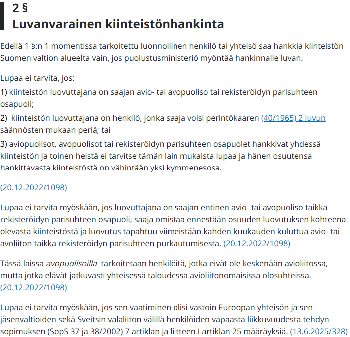 フィンランドの法令データベースFinlexに掲載された法律470/2019の第2条。見出しはLuvanvarainen kiinteistönhankintaで、国防省の許可がある場合にのみ不動産を取得できること、配偶者からの譲渡や相続人になり得る者からの譲渡など許可が不要な場合が番号付きで並んでいる